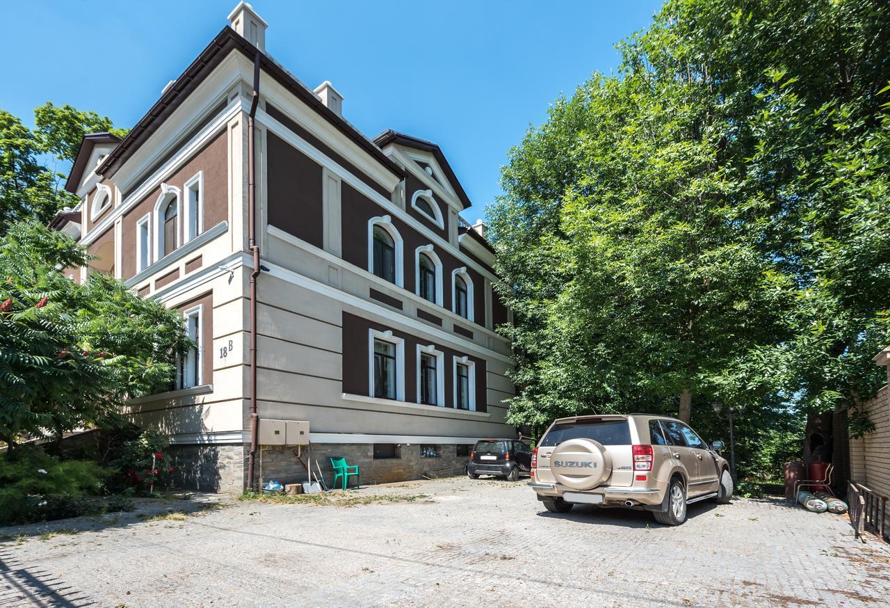 Whippet House Hotel Kiev Esterno foto